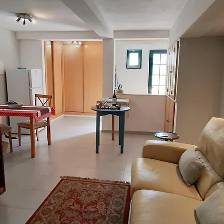 Апартаменти Do Vale-apt East